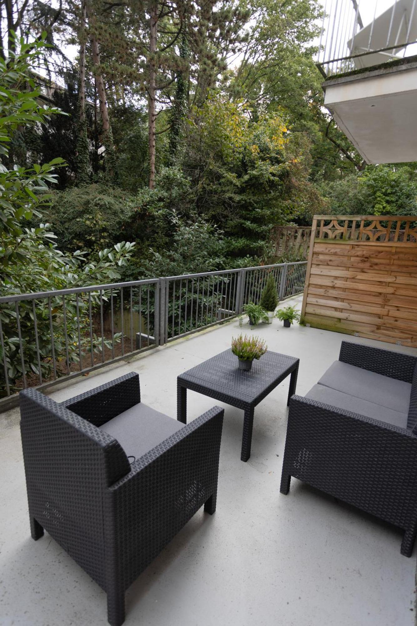 Central Apartment With Terrace And A Free Parking Duisburg Exterior photo